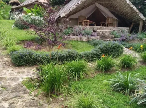 Inzu Lodge