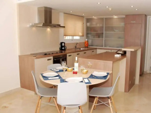 C6 Espectacular y moderno apartamento en primera línea - Estepona - Sinfonia del Mar