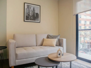 w Modern 2BR w Scenic Balcony Close to Kennedy Park