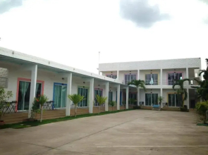 Baanchomjan @ Suanphung