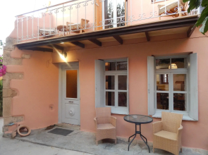 Kasteli Suites