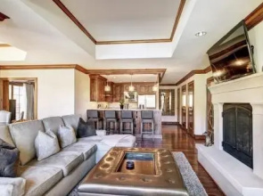 Ritz 3Br Mtn View RRR407