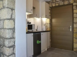 Stone Studio With Sea Views Near the Beach