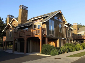 Lodges At Cannon Beach