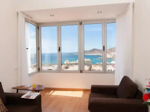 Cozy Skyline City Flat 15