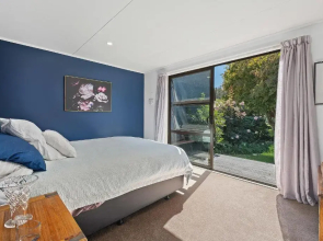Haven on Heuchan - Wanaka Holiday Home