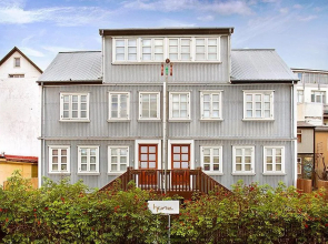 Home Luxury Apartments