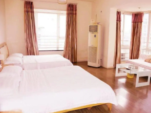 Chongqing Justom Family-style Service  Apartment (Jiefangbei Chengshixinrui  Branch)