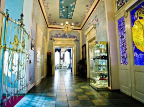 William Sivek Hotels