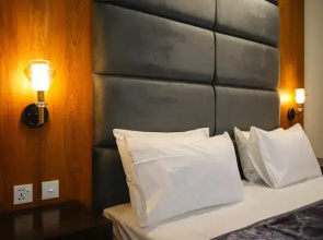 Grand Premium Continental Hotel