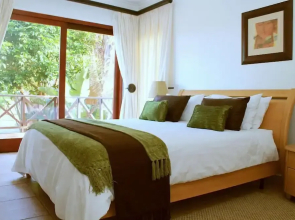 San Lameer Villa Rentals One Bedroom Standard 2106