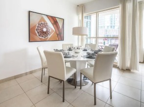 Unique & Stylish 1BR w/ Incomparable Marina Views!
