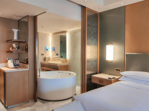 Отель JW Marriott Sanya Dadonghai Bay