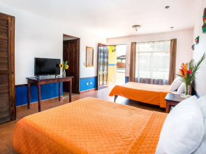 Hotel Rancho León