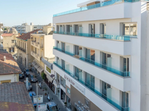 Art & Wine Boutique Hotel