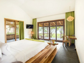 Курортный отель Green Bay Phu Quoc Resort & Spa