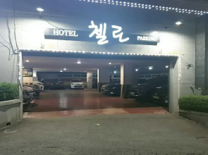 Gunsan Hotel Cello