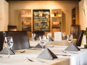 Kreutzwald Hotel Таллин