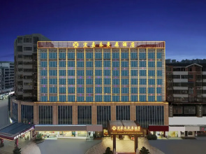Wanzai Yijia La Maison Hotel