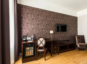 Отель Eurostars Metropole