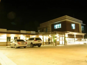 The Red Palm Suites and Restaurant