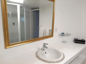 Misty Waves Boutique Hotel