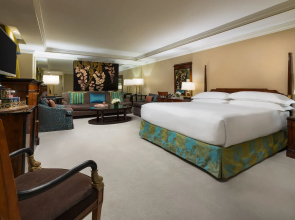The Michelangelo Hotel