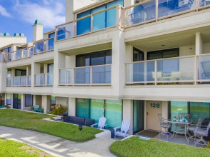 Family Friendly Nautical-themed Condo With Oceanfront Patio Ss121 by Redawning