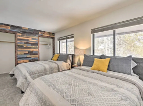 Pagosa Springs Condo w/ Patio, 4 Mi to Hot Springs