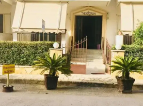 Theoxenia Paralio Astros