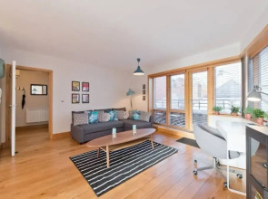 2 Bedroom City Centre Apartment With Patio