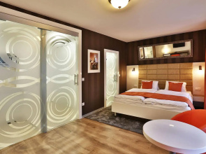 VIP Apartments