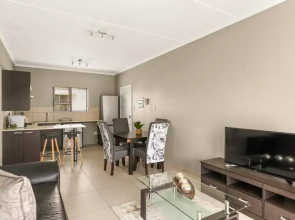 Lovely 2 bedroom apartment with modern finishes