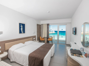 Vassos Nissi Plage Hotel & Spa