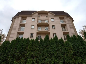 Academ House - Hostel