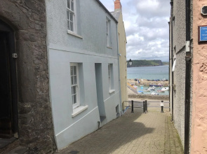 1 Quay Hill