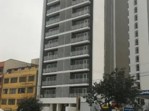 Ur Place Rentals - Modern 3bdrm, Swimming Pool And Gym