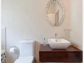 Modern Apartment in Rosebank
