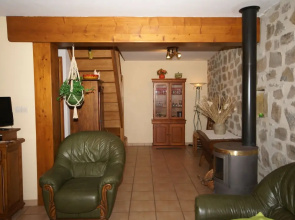 Cozy Family Home in Saint-pons