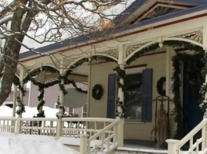 Rose Arbour Bed & Breakfast
