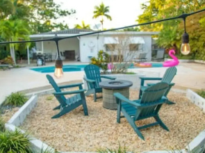Charming 4BR Home With Heated Pool in Hollywood