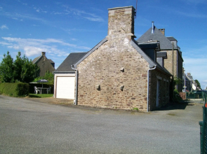 House With 3 Bedrooms in Reffuveille, With Furnished Garden and Wifi