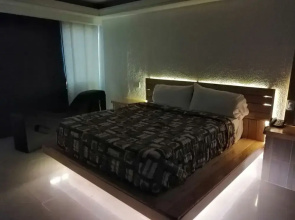 Motel Oasis