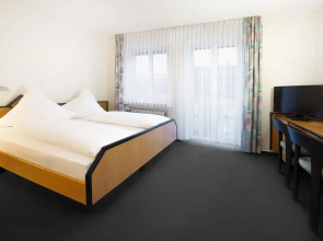Gasthof Linde   Hotel Blum