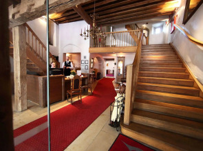 The Three Sisters Hotel