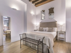 Shine Albayzín Hotel