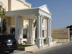 Grand Newport