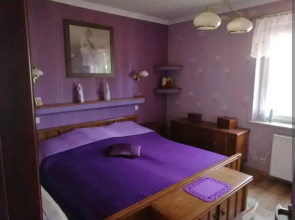 Apartament w domu z kominkiem i ogrodem