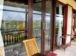 The Tanis Beach Resort Nusa Lembongan