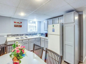 Shawnee Vacation Rental ~ 11 Mi to Kansas City!